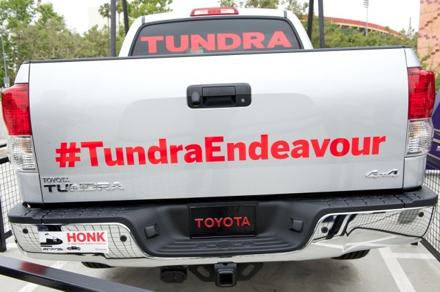 Toyota Tundra Endeavour (1).jpg